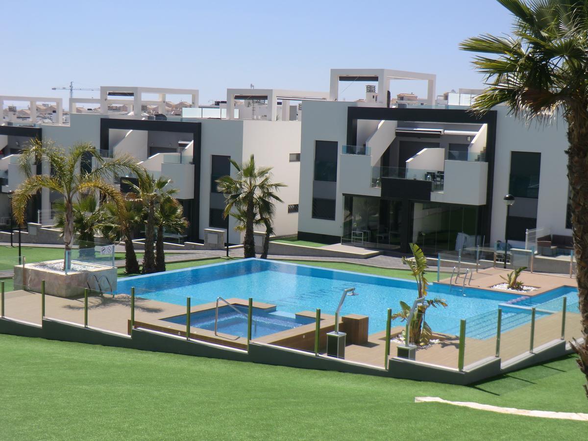 Casas Holiday - Los Altos ตอร์เรเวียคา ภายนอก รูปภาพ