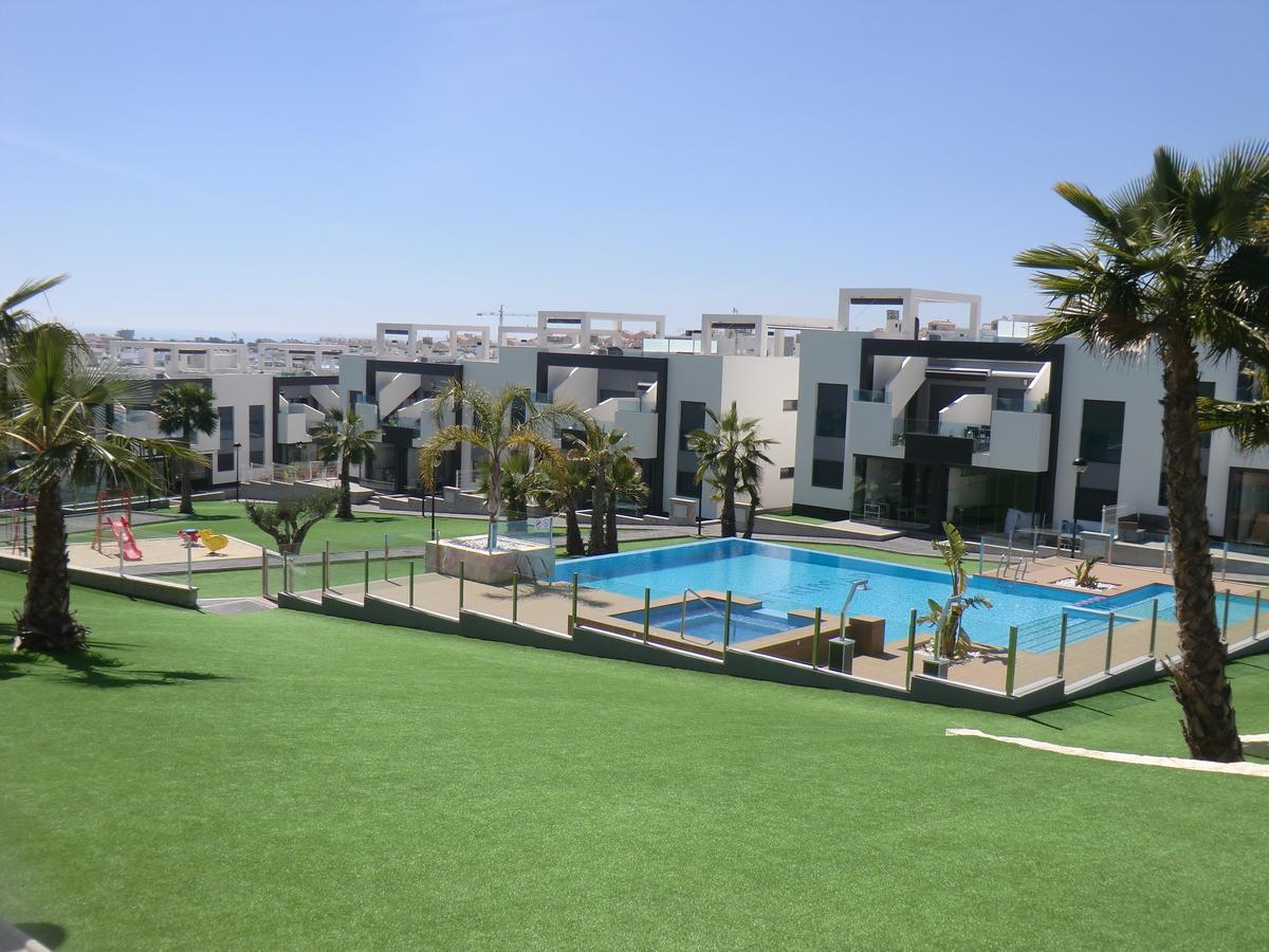 Casas Holiday - Los Altos ตอร์เรเวียคา ภายนอก รูปภาพ